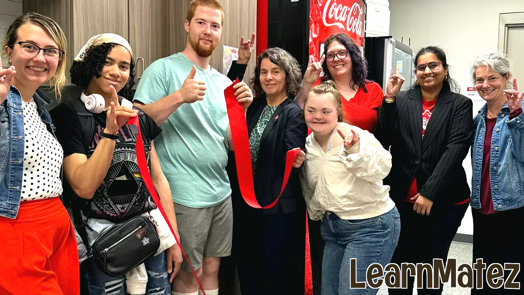 College of Education’s Sharing Shelf Provides Food, Essentials at Two Locations | College of Education News