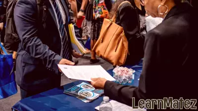 US Job Growth Surpasses Expectations as Unemployment Rate Declines